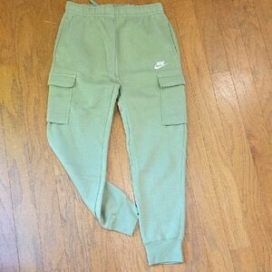 Nike Cargo Joggers